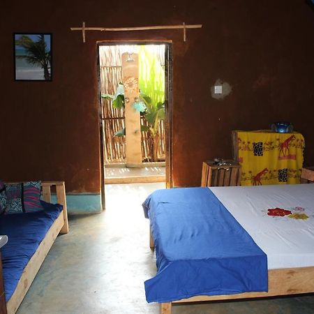 Bahati Diani House Glamping 디아니 해변 외부 사진