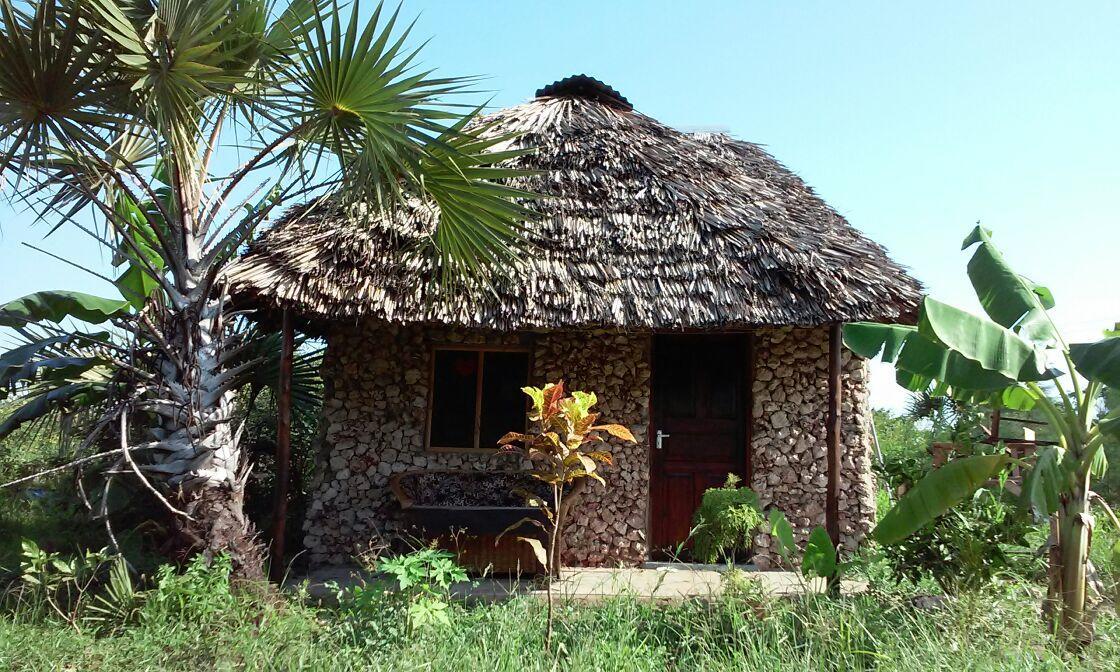 Bahati Diani House Glamping 디아니 해변 외부 사진