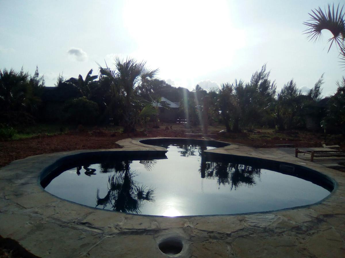 Bahati Diani House Glamping 디아니 해변 외부 사진